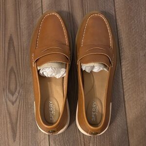 Sperry Tan Leather Loafers - size 9.5